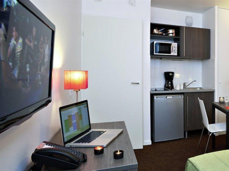 Aparthotel Adagio Access Paris Asnieres Exterior photo