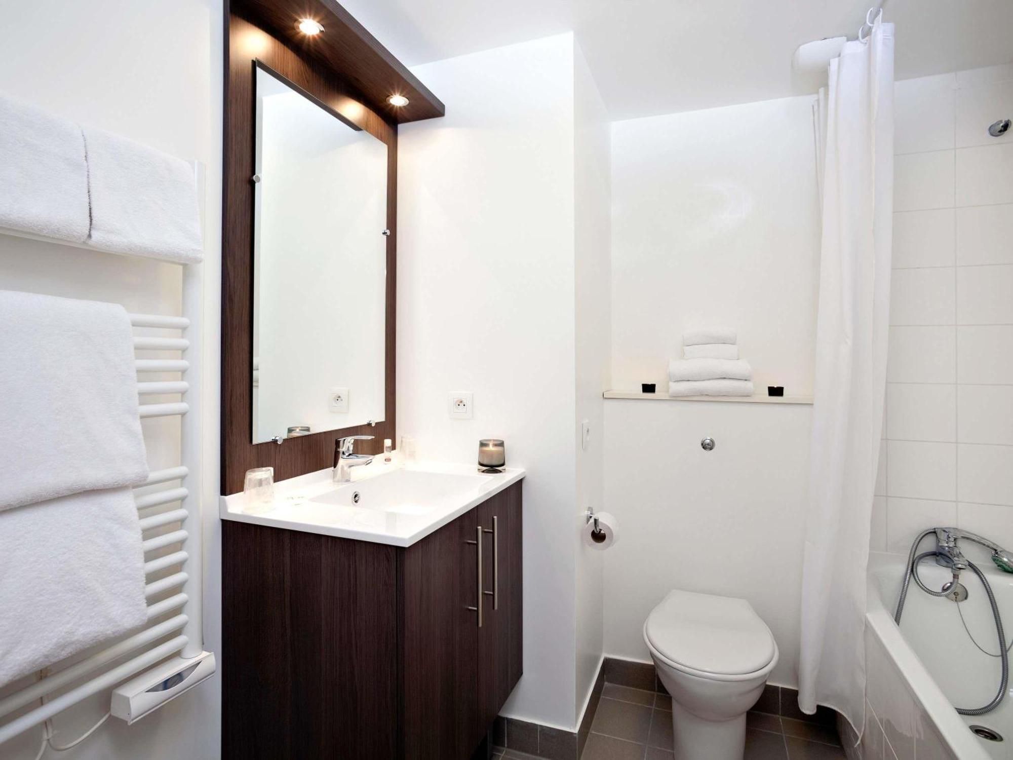 Aparthotel Adagio Access Paris Asnieres Exterior photo